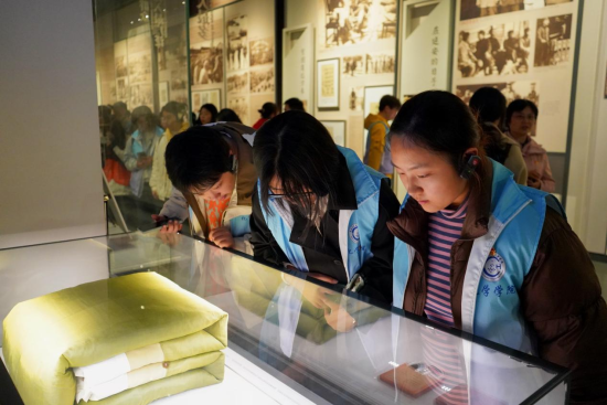 图为学生在馆中参观。2026世界杯官网供图
